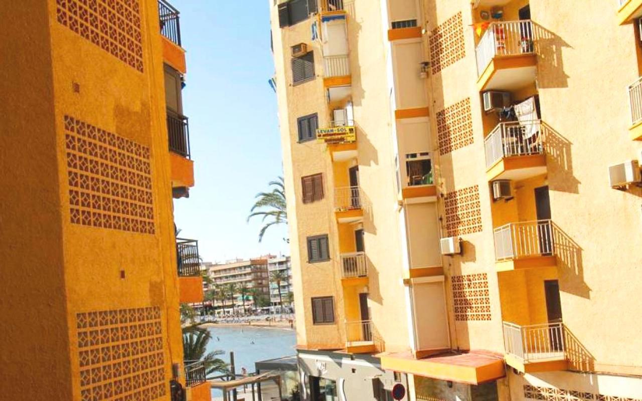 Apartament Bambu Przy Plazy Torrevieja Exteriér fotografie
